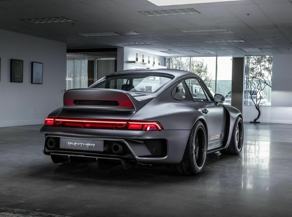   Gunther Werks представляет специальный 911 Touring Turbo мощностью 750 л.с.