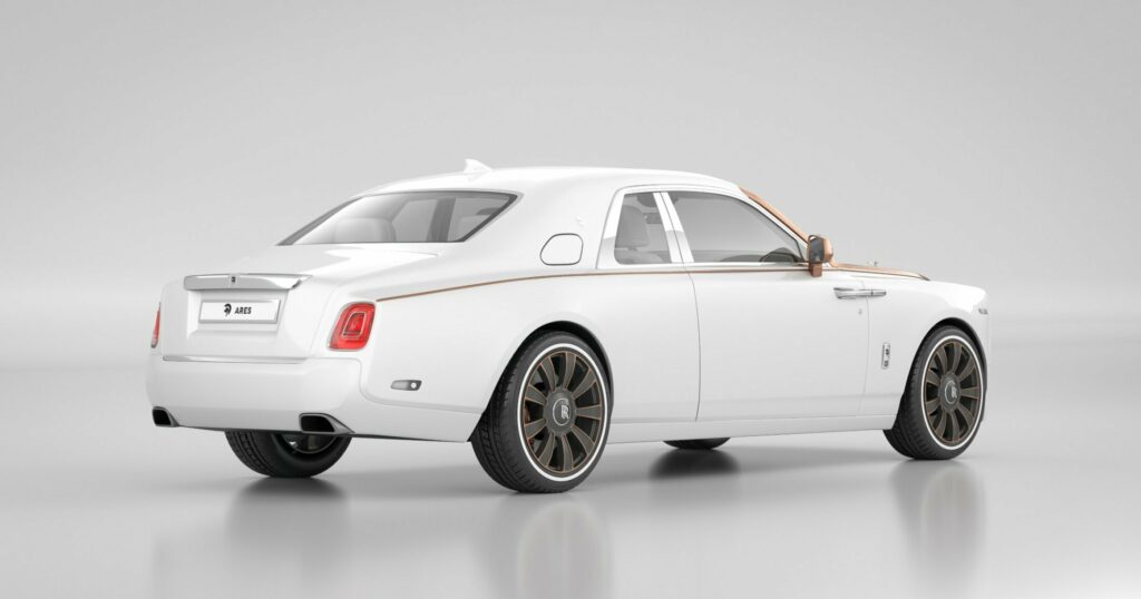  Rolls-Royce Phantom Coupe возрожден в виде специального автобуса от Ares Modena