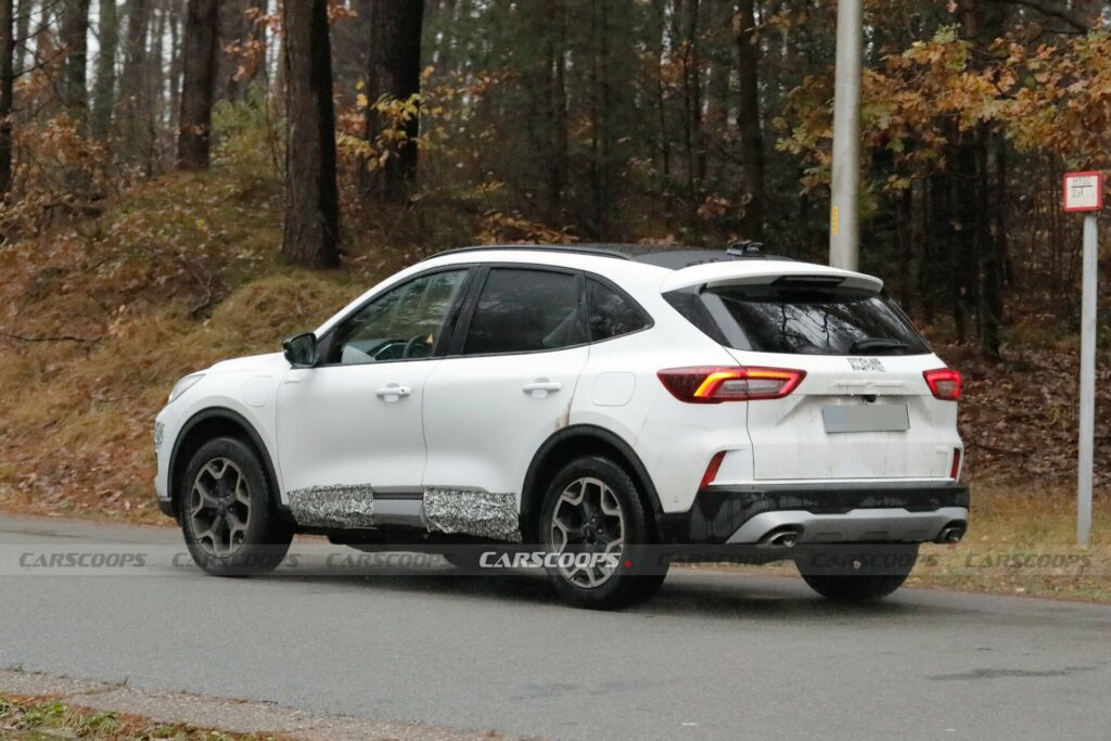  Замечено обновление Ford Kuga 2024 года, и от сходства невозможно уйти