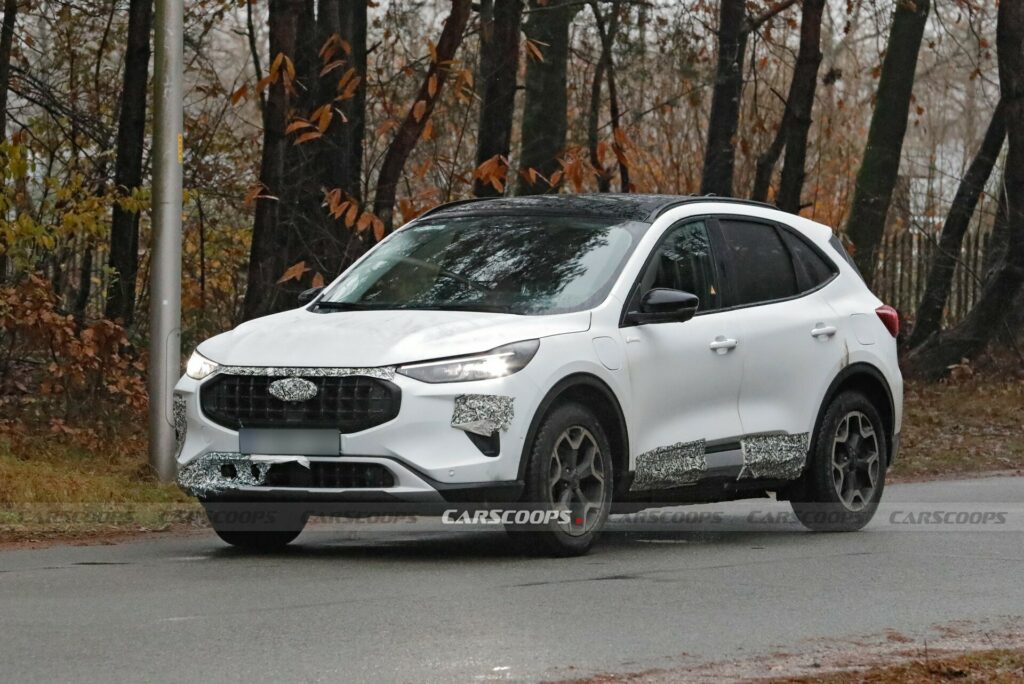  Замечено обновление Ford Kuga 2024 года, и от сходства невозможно уйти