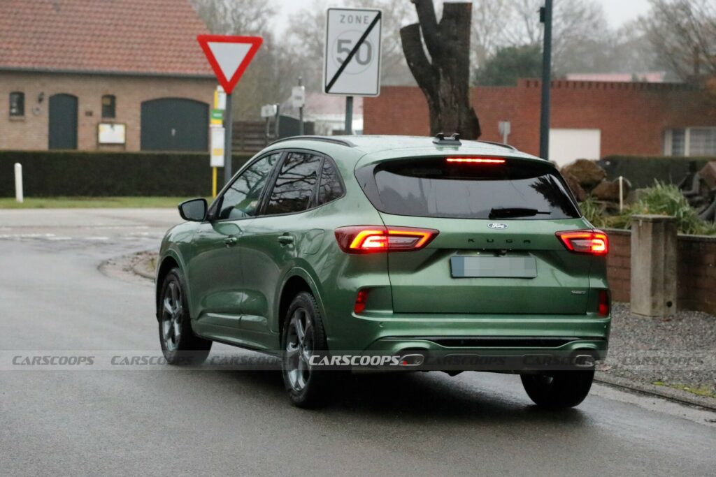  Замечено обновление Ford Kuga 2024 года, и от сходства невозможно уйти