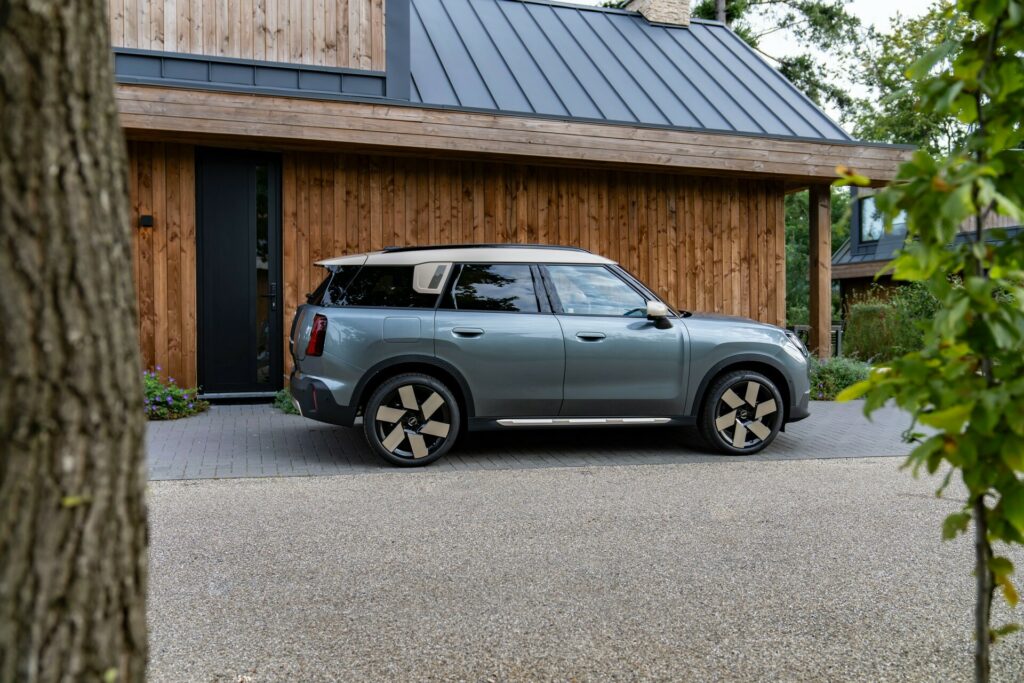  Mini Countryman C представлен как кроссовер начального уровня мощностью 168 л.с.