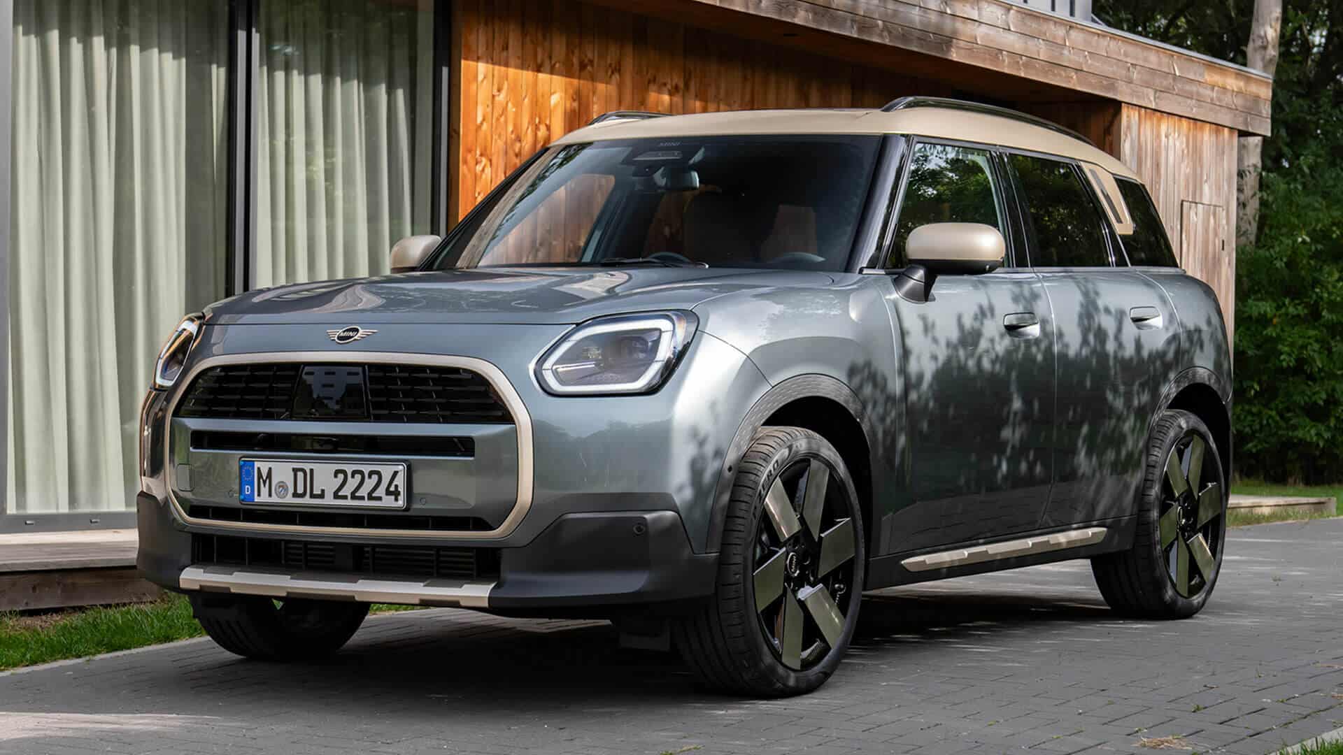 Mini Countryman C представлен как кроссовер начального уровня мощностью 168 л.с.