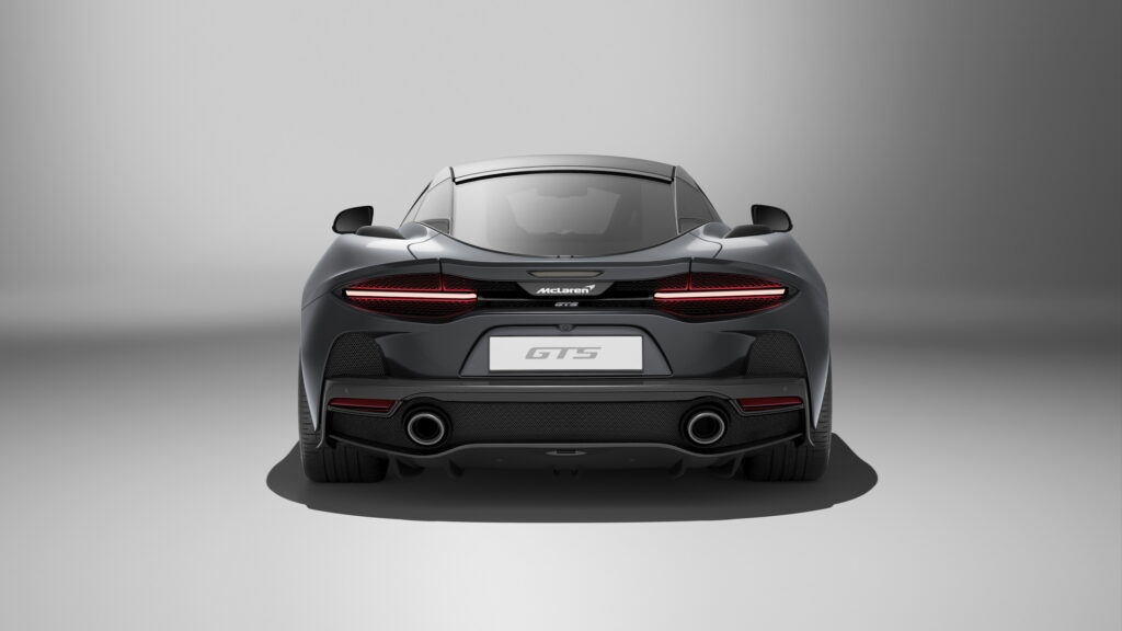  Новый McLaren GTS отличается большей мощностью, меньшим весом и дополнительной практичностью