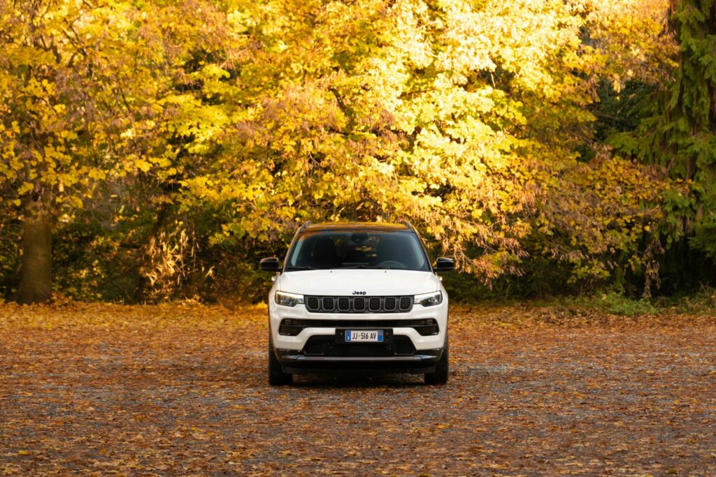  Jeep Compass 2024 года получит в Европе более совершенную технологию помощи водителю