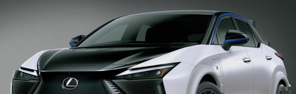   Lexus Building Wing-Tastic RZ450e F Sport Performance, ограниченная партия в 100 единиц