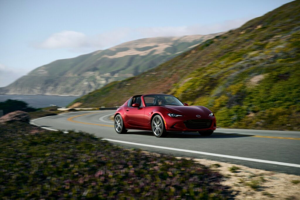  Обновленная Mazda MX-5 Miata 2024 года получит новые фары, информационно-развлекательную систему и многое другое