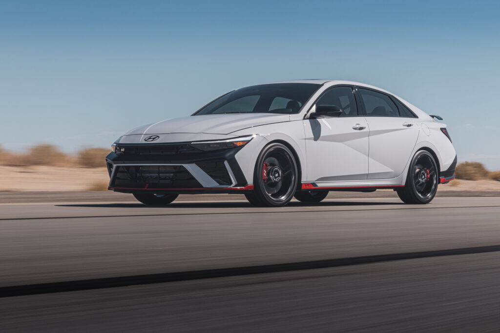  Hyundai Elantra N 2024 года обновится, все еще выгодная покупка за 34 850 долларов