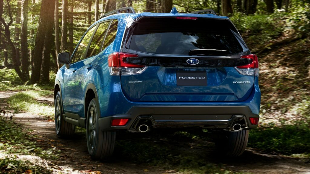  Subaru обновляет старый Forester в Японии и добавляет новую версию STI