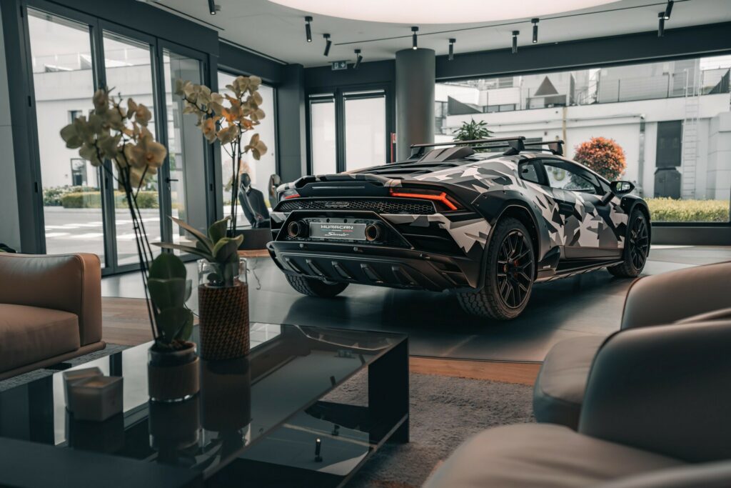  Lamborghini Huracan Sterrato All-Terrain Edition прославляет бездорожье