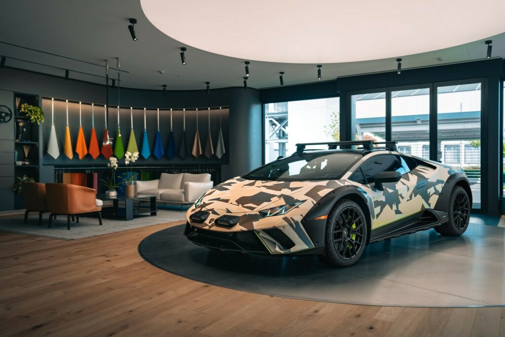  Lamborghini Huracan Sterrato All-Terrain Edition прославляет бездорожье