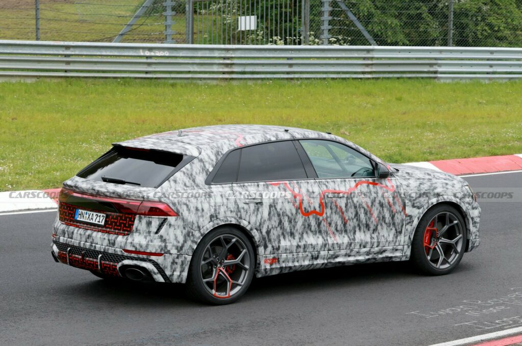  Audi готовит обновленный RS Q8 со свежими дизайнерскими элементами