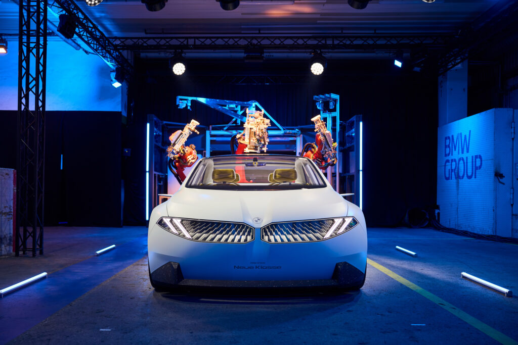  Седан BMW i3 2026 года: что мы знаем об электрифицированной 3-й серии